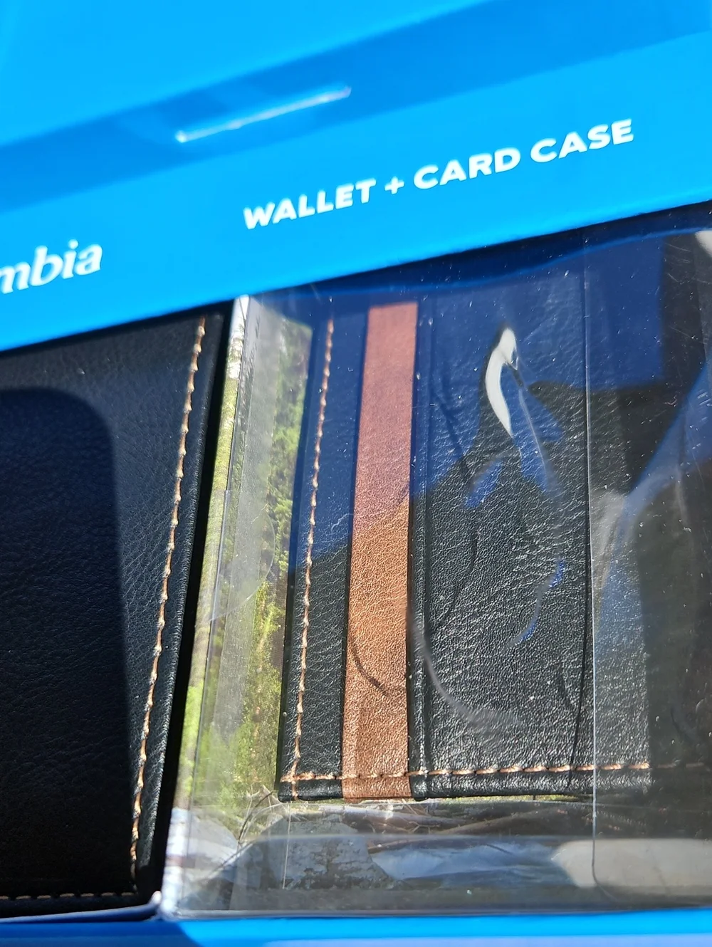 Columbia Leather Wallet And Card Case